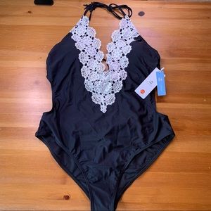 NWT Black and White One Piece Swimsuit - Size XXL - Open back design